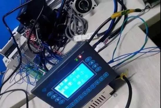 東莞plc編程培訓，【干貨】PLC點壞了怎么解決？沒辦法改點加個繼電器怎么接線？大朗智通培訓學校