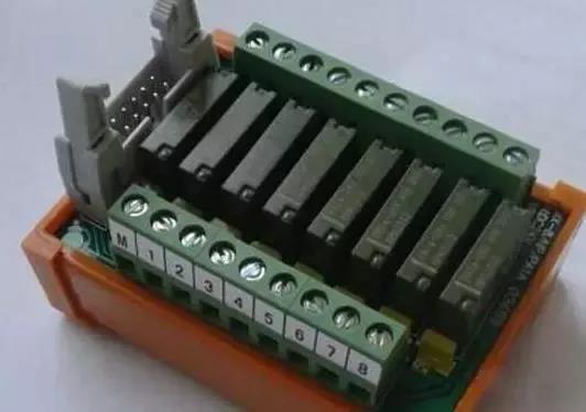 東莞plc編程培訓，【干貨】PLC點壞了怎么解決？沒辦法改點加個繼電器怎么接線？大朗智通培訓學校